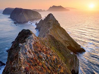 Guided Hikes on the Islands at Channel Islands National Park image