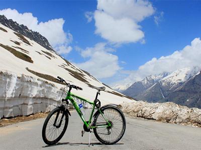 Manali to Leh Cycling Tour 2018 image