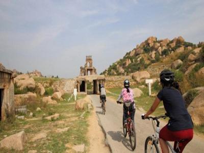 Hampi & Badami Cycling Tour image