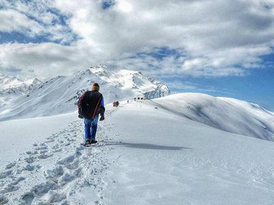 Sar Pass Trek image