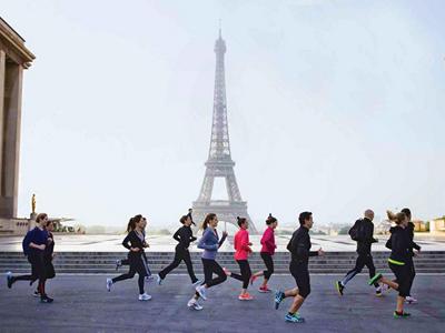 SIGHTSEEING RUN IN PARIS 14KM TOUR (9 MILES) image