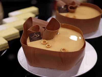 Entremet and Petit Gateaux class by Koji Fujita image