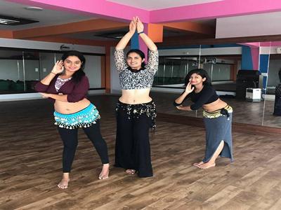 Learn Belly Dance With Nikhitha Kranshnan at O2 Fitness Zone image
